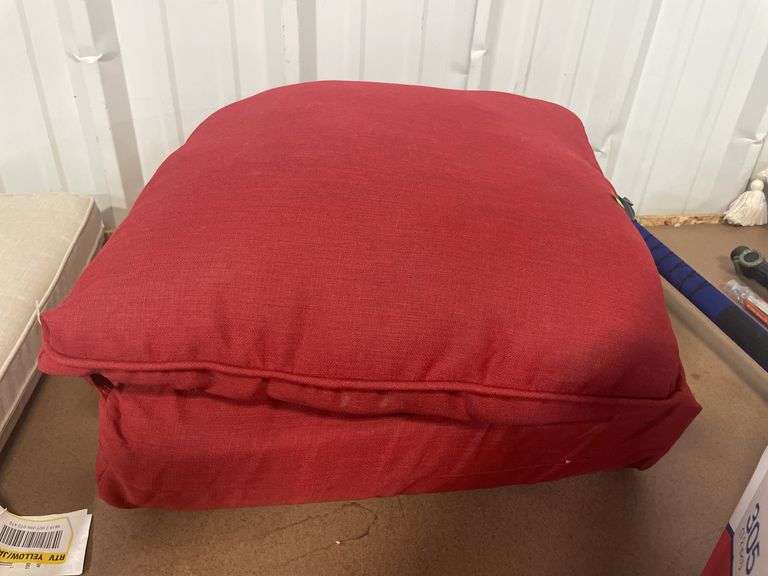 Hampton Bay 2Pc Cushion Set 24”x24”
