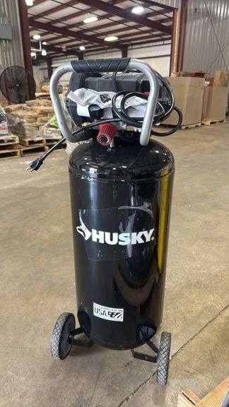 Husky
20 Gal. 200 PSI Oil Free Portable Vertical Electric Air Compressor, holds air but does not turn on