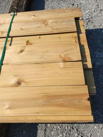 26 pieces Western red cedar tongue and groove siding 1“ x 8“ x 14‘ – 16 foot, 11–14 footers, 15–16 footers you are bidding times the money