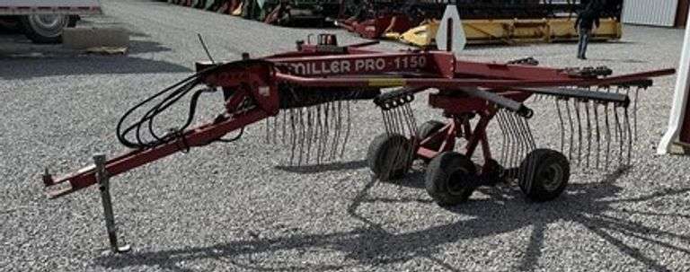 Miller Rake Miller Pro 1150 rotary rake, pull type, hyd drive - PICK UP AT ...
