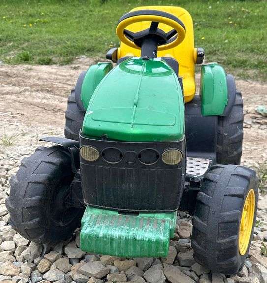 John Deere Battery-Powered Ride-On Toy Tractor, may need new battery, NO CHARGER