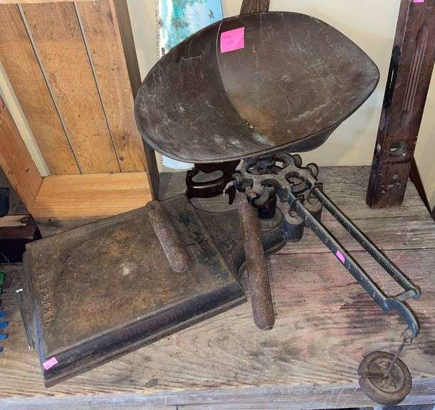 Fairbanks Cast Iron Scale with Balance Arm and Scoop Pan