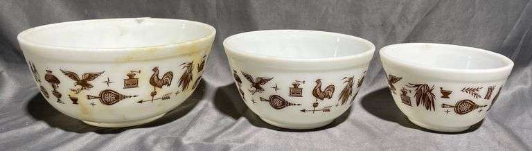 3 – Pyrex Nesting Mixing Bowls with Brown Farm-Themed Pattern
