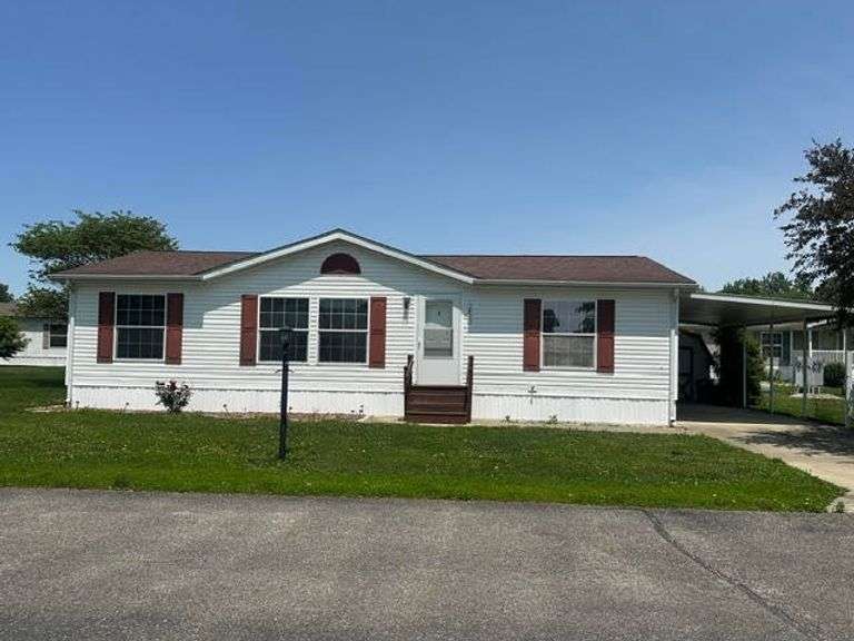Manufactured Home with Carport