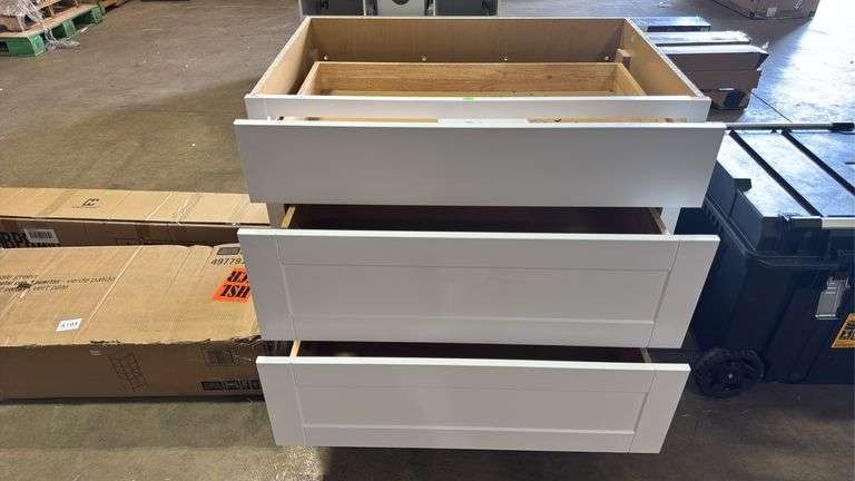 Base cabinet 36”x35”x24”