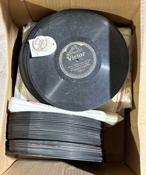 Victor 78 RPM Records and Assorted Accessories - Metzger Property ...
