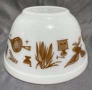 3 – Pyrex Nesting Mixing Bowls with Brown Farm-Themed Pattern