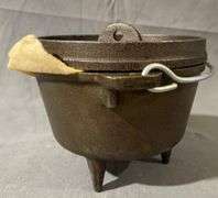 Lodge Cast Iron Dutch Oven with Lid and Handle 5-Inch