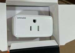 Defiant
15 Amp 120-Volt Indoor Smart Plug and Timer Wi-Fi Bluetooth Single Outlet Powered by Hubspace