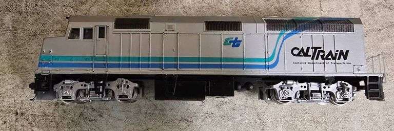 Bachmann Spectrum HO Scale Caltrain Locomotive Model 80205 - Metzger ...
