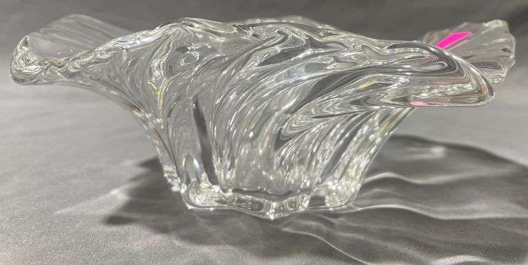 Swirl-Pattern Clear Glass Bowl with Freeform Design, 9″