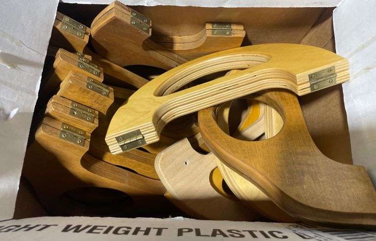 13 Hinged Wood Bag Handles
