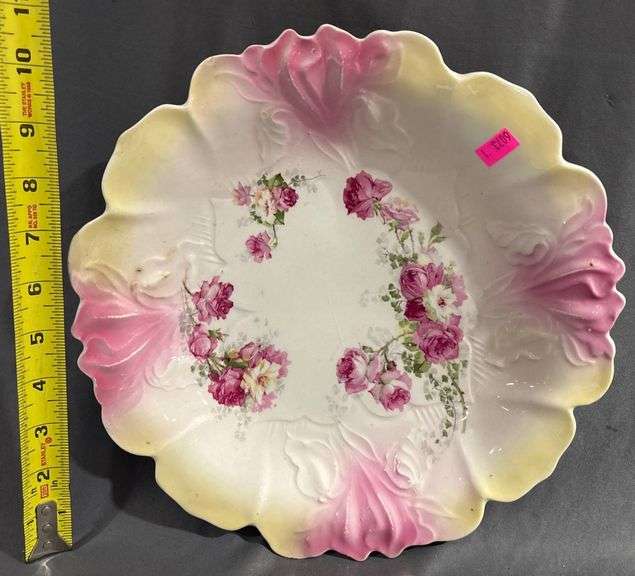 Porcelain Plate with Pink and Yellow Gradient and Floral Design