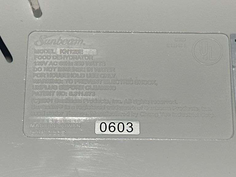 Sunbeam Model KN128E Food Dehydrator with 12-Inch Diameter Base