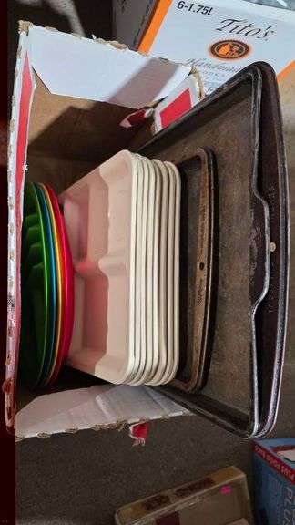 Kitchenware, Cookware, and Household Items