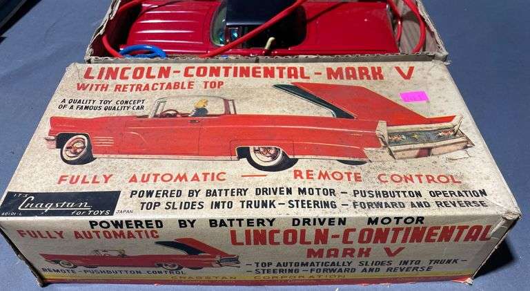 Battery-Operated Remote Control Lincoln Continental Mark V Toy Car