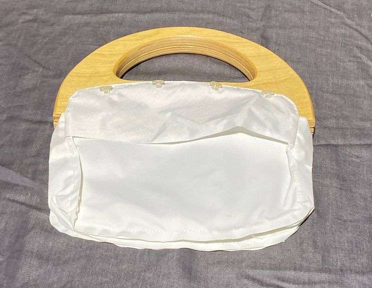 Handbag Form with Wood Handles & 4 Interchangeable Covers