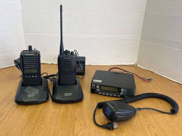 TK-360, KENWOOD TRANSCEIVER, UHF FM Transceiver - No Battery EUR 169,64 - FR