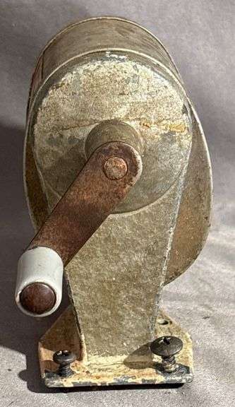 Apsco Giant Manual Pencil Sharpener with Steel Body