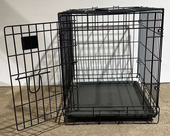 Black Metal Pet Lodge Wire Crate by Miller Manufacturing Co., 24x17x20″