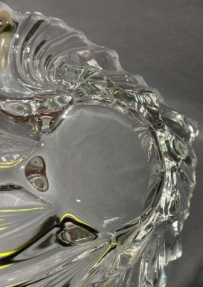 Swirl-Pattern Clear Glass Bowl with Freeform Design, 9″