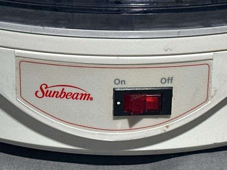 Sunbeam Model KN128E Food Dehydrator with 12-Inch Diameter Base