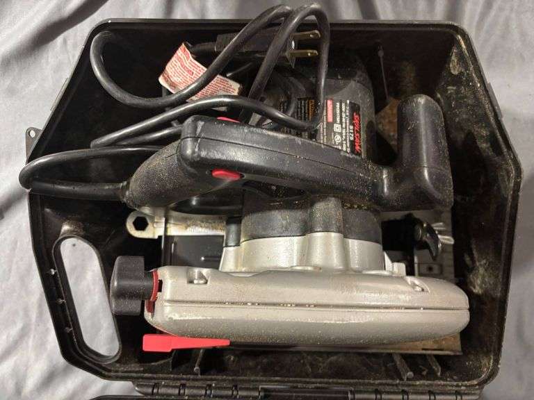 SKIL 10-Amp Circular Saw with Carrying Case