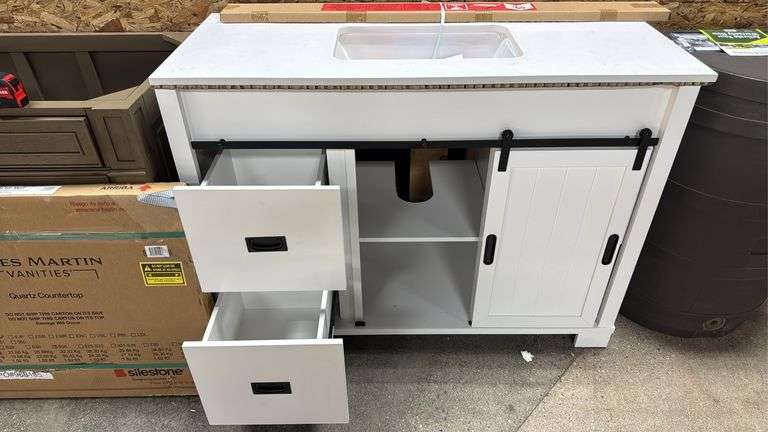 Glacier Bay
Brindley 48 in. Single Sink Freestanding White Bath Vanity with White Engineered Stone Top
