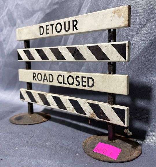 Miniature Metal Detour and Road Closed Sign with Striped Design, 7×5”