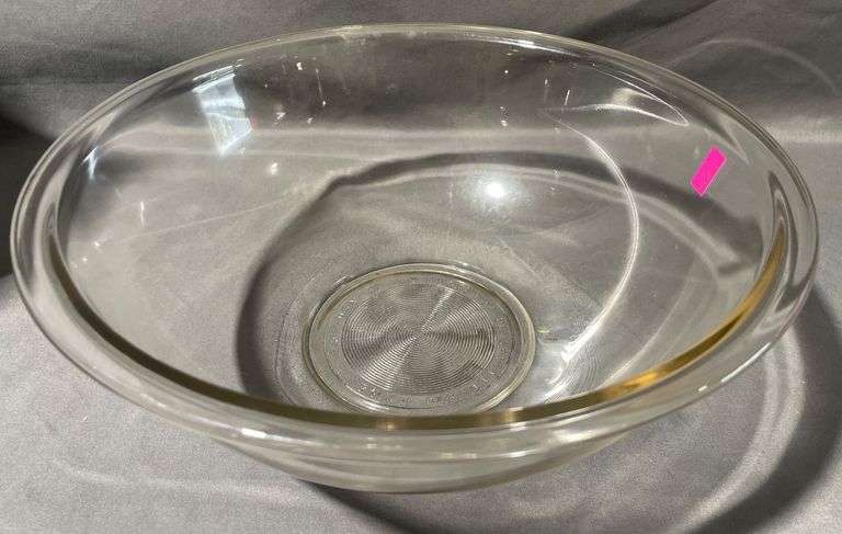 Clear Pyrex Mixing Bowl, 10″