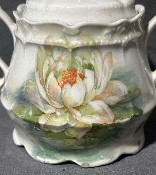 Porcelain Lily Biscuit/ Cracker Jar, 3.5″