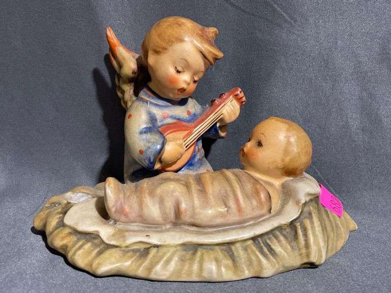 M.J. Hummel ‘Heavenly Lullaby’ Figurine 24/1 (chipped), 3″