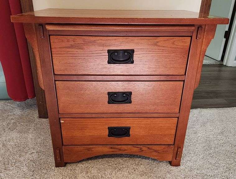 Three-Drawer Chest With Metal Pull Handles 27′ X 17″ X 25.5″