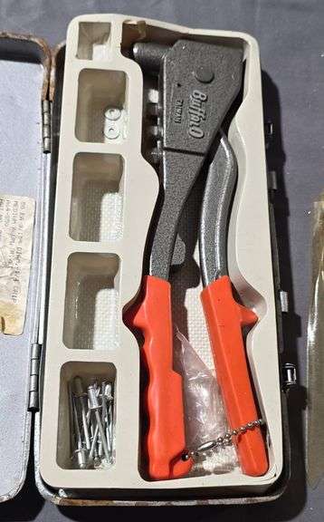 Buffalo Hand Riveter with Case and Rivets, 11″ L