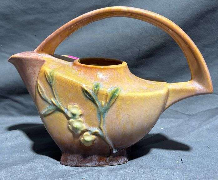 Roseville Pottery Wincraft Teapot with Floral Motif, 9×6″