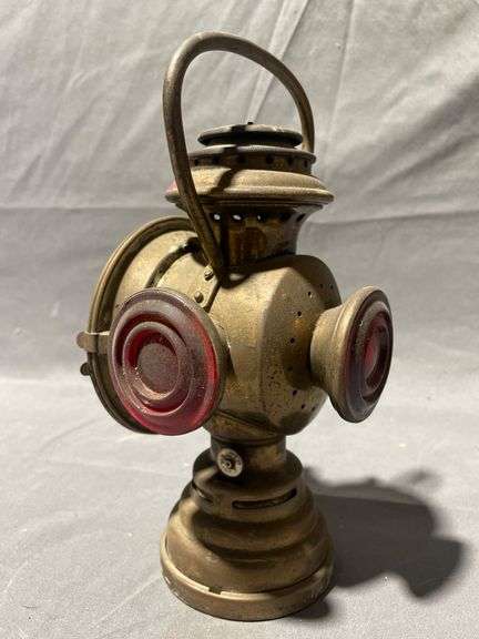 The Neverout Railroad Regulated Kerosene Safety Lamp with Red Lenses