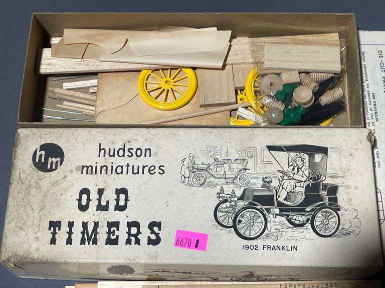 Hudson Miniatures 1902 Franklin Model Kit with Box and Instructions