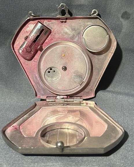 Silver-Tone Octagonal Compact with Black and White Enamel Inlay, 3×2″