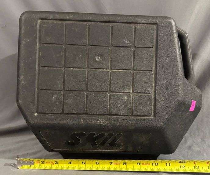 SKIL 10-Amp Circular Saw with Carrying Case
