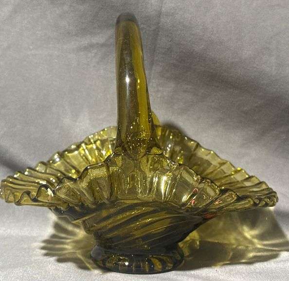 Avocado Green Swirl & Ruffled Glass Basket, 7x5x5.5″