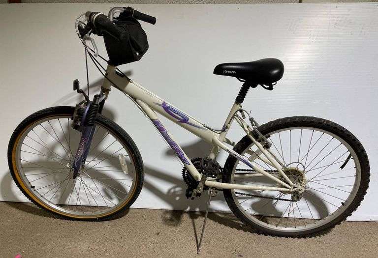 Huffy Altair 26-Inch Bicycle with Front Suspension
