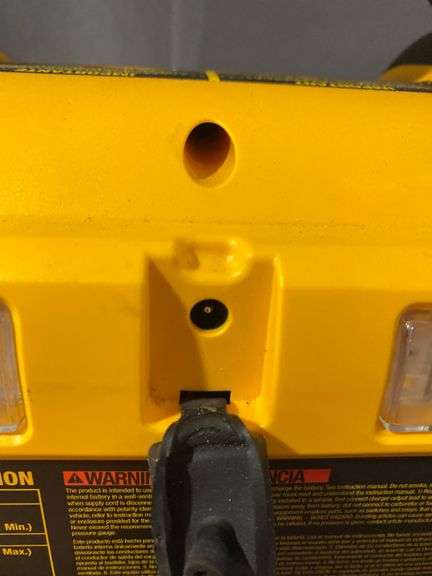 DeWalt DXAEPS14 Power Station Jump Starter (No Cord)