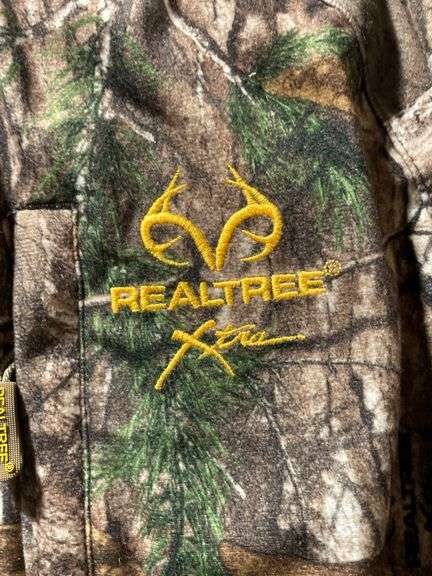 Realtree Xtra Camouflage Jackets with Hoods Size Small