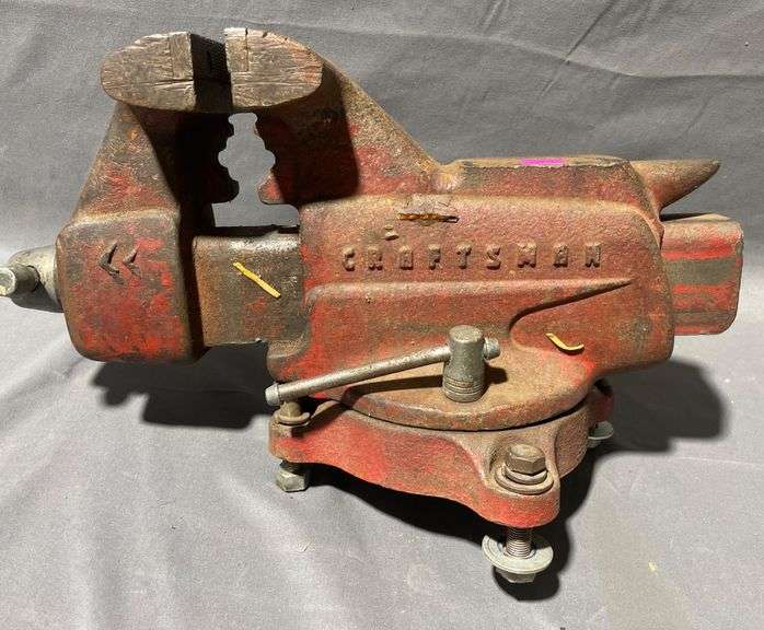 Craftsman Bench Vise No. 506-51810 With Swivel Base