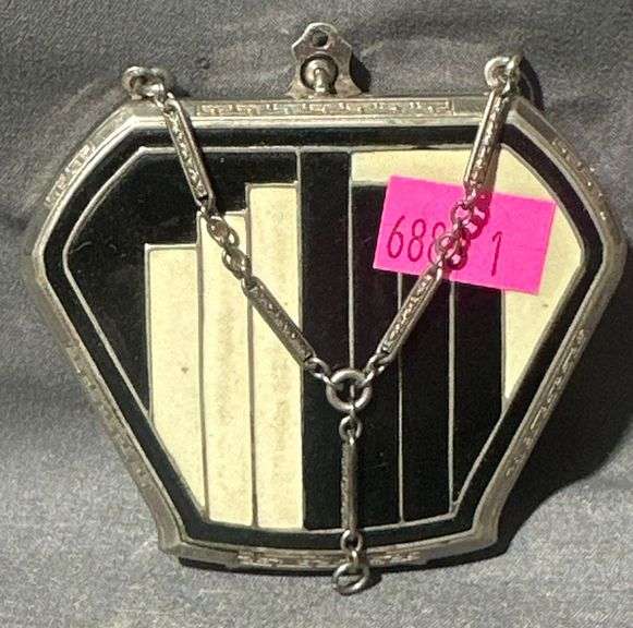 Silver-Tone Octagonal Compact with Black and White Enamel Inlay, 3×2″