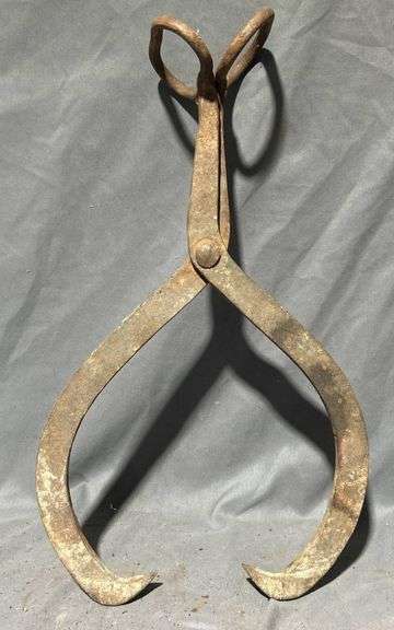 Iron Ice Block Tongs, 17”x10.5”