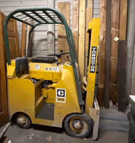 07.31.25 -- Schoberg & Schoberg Online Auction! -- Massive Qty. Painting, Construction, & Remodeling Tools & Equipment! -- Forklift • Scaffolding, Platforms, 50+ Ladders up to 40' • Shop, Power & Hand Tools • Paint Sprayers • Generators, Air Compressors • Building Materials, Granite, Lumber, Vanities, Flooring, Cabinets • Copper • Crock Bowls • Glassware • Quality Furniture & More! -- Plymouth, IN