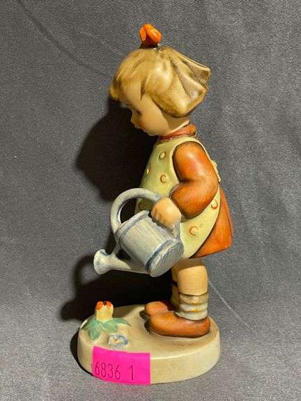 M.J. Hummel Little Gardener Figurine, Market 74, 4″