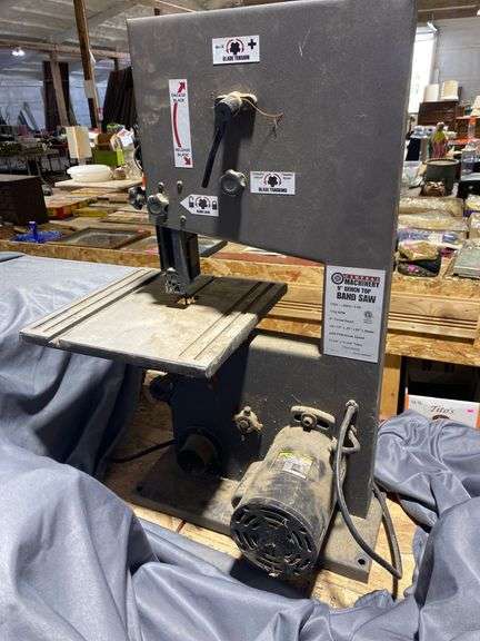 Central Machinery 9-Inch Bench Top Band Saw, Item 60500