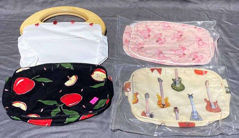 Handbag Form with Wood Handles & 4 Interchangeable Covers